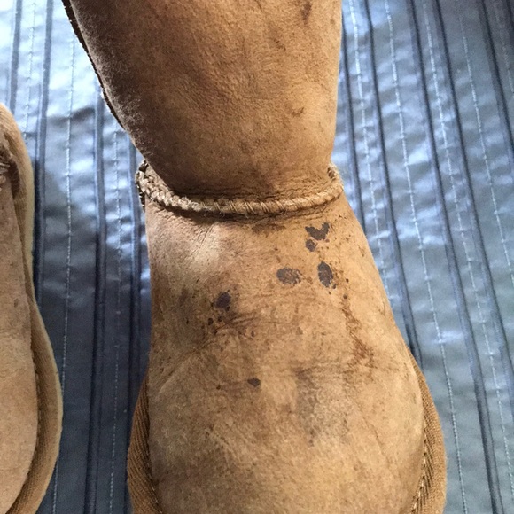 TODDLER UGG BOOTS - Picture 3 of 6